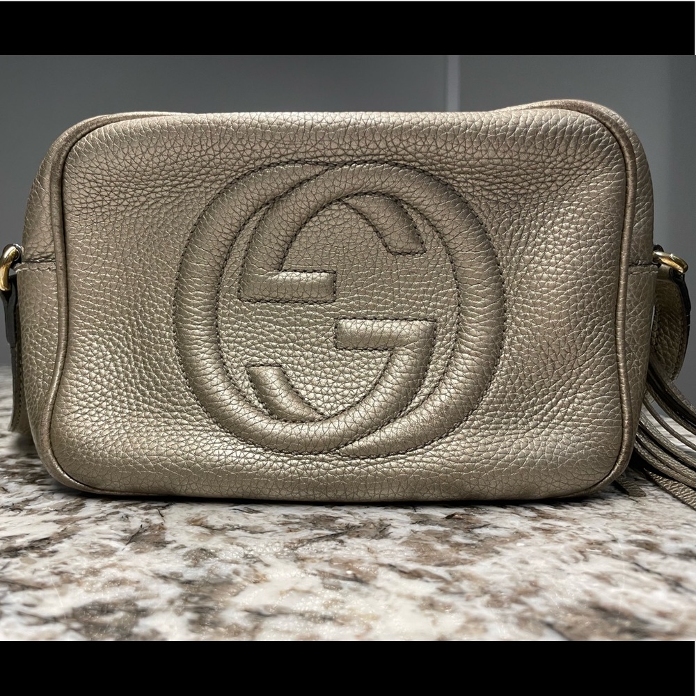Gucci - Soho Small leather Disco Bag in Gold